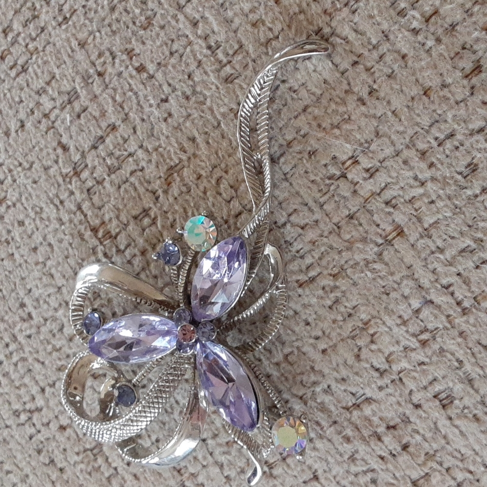 Brooch